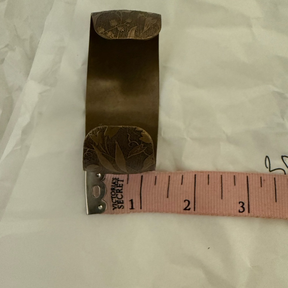 Wild Flower cuff bracelet - Picture 6 of 8